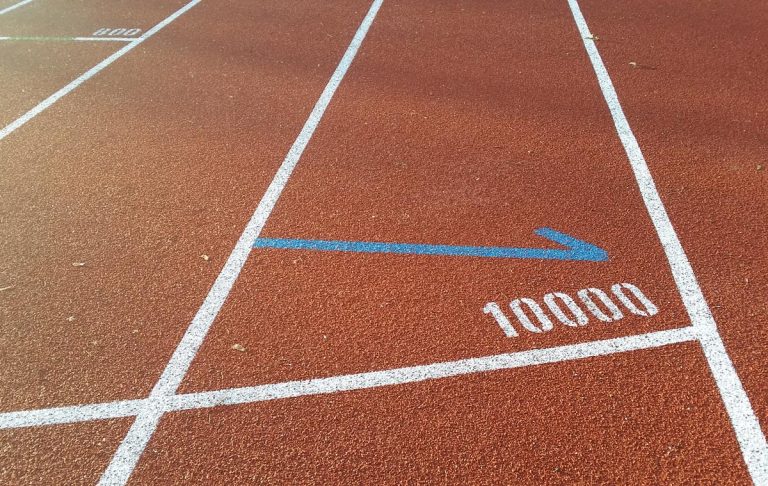 Pista, startul la 10.000 de metri / foto: 4run.ro